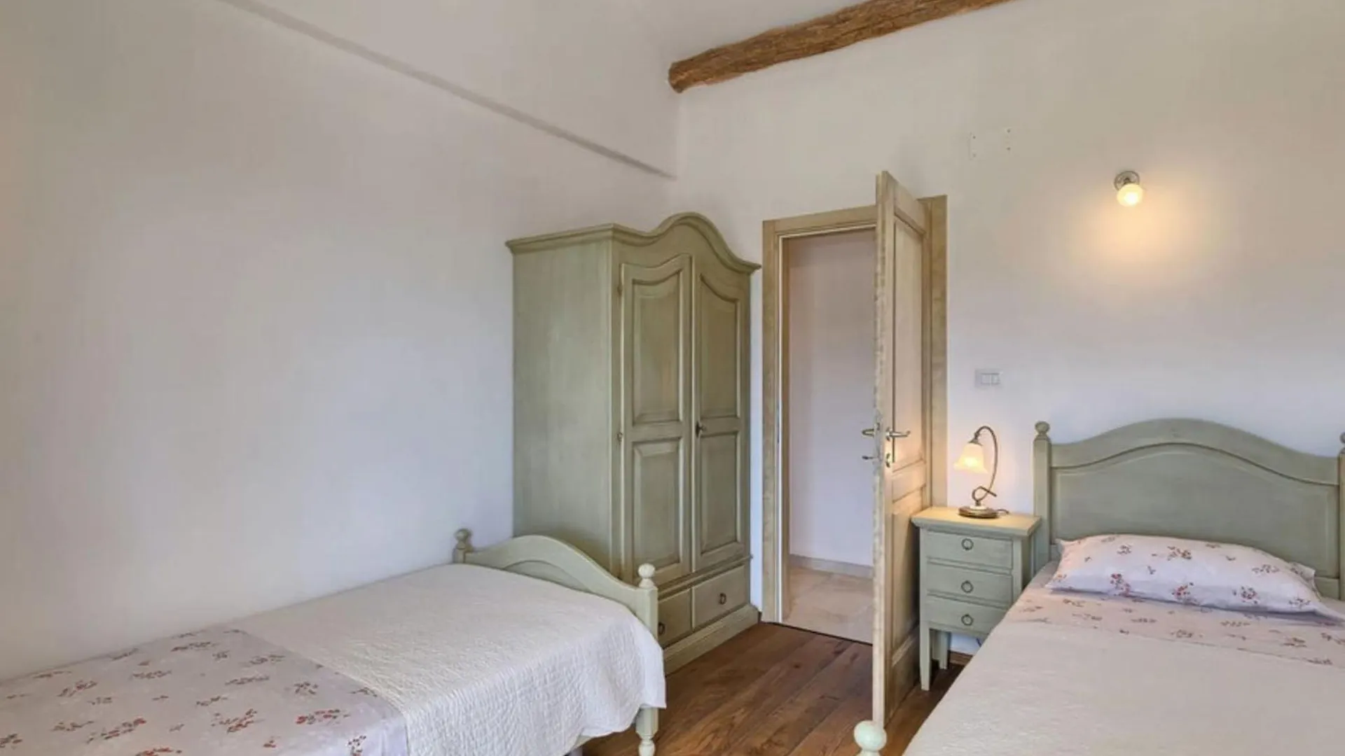 Authentic Villa Bani - Four Bedroom Villa With Pool Livade